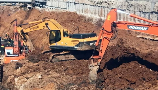 Разработка котлована экскаватором под фундамент в Кимрах — цена от 2614 руб. | 2Землекопа-Кмы